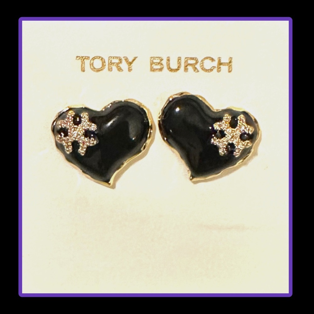 NEW Tory Burch Lacquered Logo Heart Stud Earrings in black and goldtone.